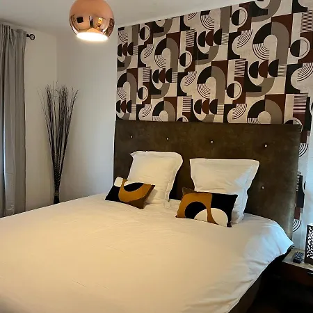 Hotel Les Enfants Terribles *